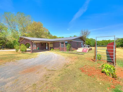 Other - 245 E Riddle Rd, Chickasha, OK 73018 photo 7 of 11