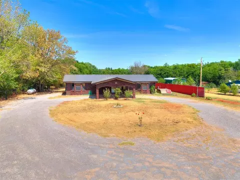 Other - 245 E Riddle Rd, Chickasha, OK 73018 photo 9 of 11