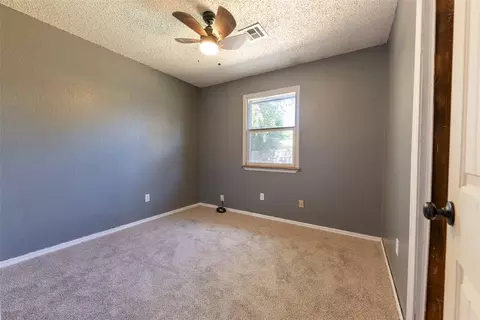Bedroom - 304 Jarman Cir, Mcloud, OK 74851 photo 1 of 3