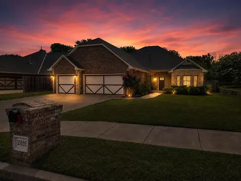 2816 Hardwick Rd, Edmond, OK 73034