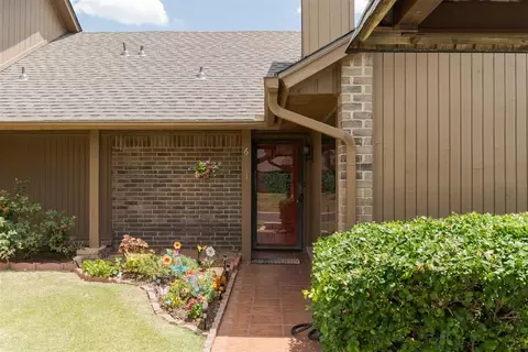 6501 Galaxie Ter, Oklahoma City, OK 73132