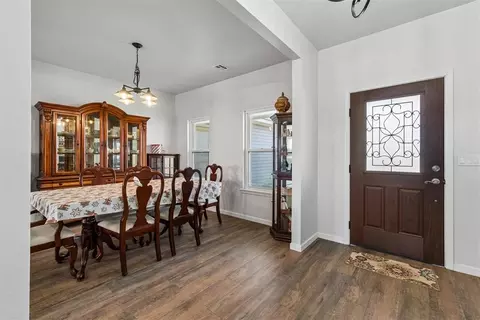 Entry Way - 3356 E Maple Rd, Purcell, OK 73080 photo 2 of 8