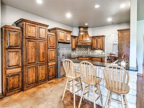 Kitchen - 4608 Shoreside Dr, Tuttle, OK 73089 photo 2 of 6