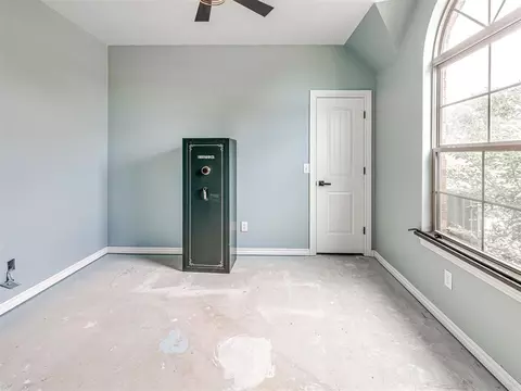 Bedroom - 4608 Shoreside Dr, Tuttle, OK 73089 photo 4 of 5