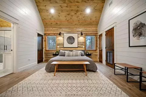 Bedroom - 75 Birch View Ln, Broken Bow, OK 74728 photo 1 of 3
