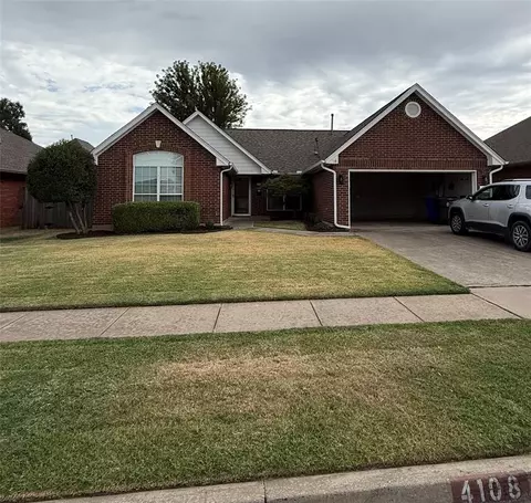 4108 Mayfair Dr, Norman, OK 73072