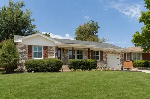 10013 Ridgeview Dr, Oklahoma City, OK 73120