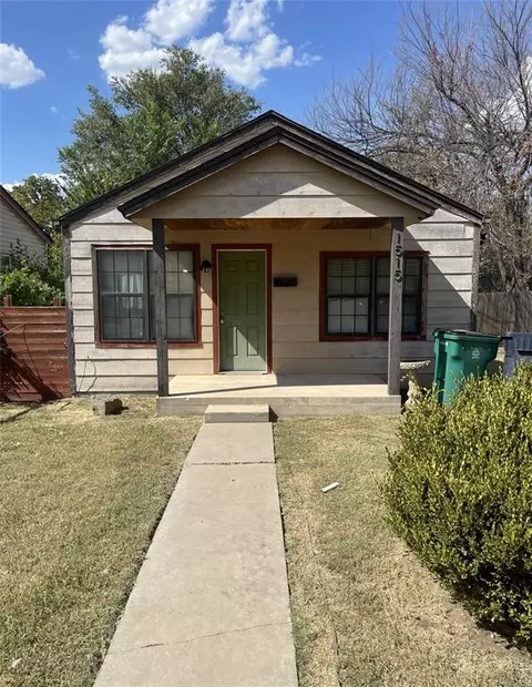 1515 NE 25th St, Oklahoma City, OK 73111