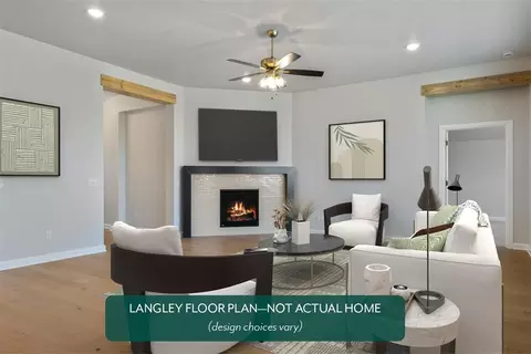 Living - 1420 SW 159th St, Moore, OK 73170 photo 1 of 1