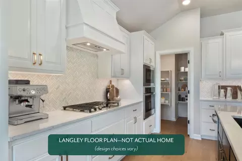 Entry Way - 1420 SW 159th St, Moore, OK 73170 photo 3 of 4