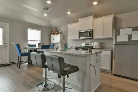 Kitchen - 1701 N Ruby Dr, El Reno, OK 73036 photo 1 of 2