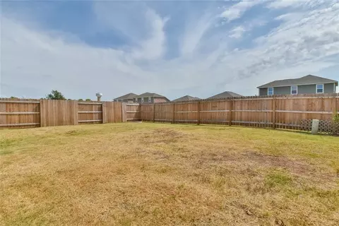Exterior - 1701 N Ruby Dr, El Reno, OK 73036 photo 4 of 4