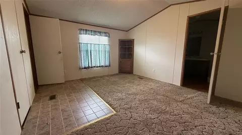 Bedroom - 3000 E Walnut St, Tecumseh, OK 74873 photo 6 of 7