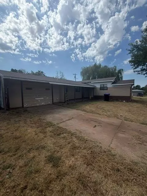 605 Grant St, Agra, OK 74824