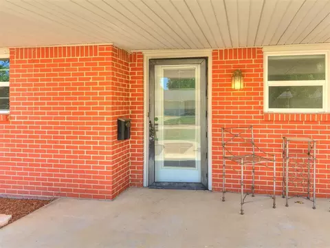 Exterior - 1415 Aladdin St, Norman, OK 73072 photo 4 of 8