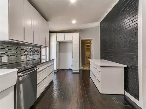 Kitchen - 1415 Aladdin St, Norman, OK 73072 photo 5 of 7