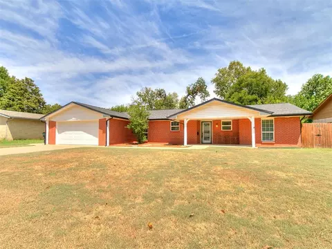 Exterior - 1415 Aladdin St, Norman, OK 73072 photo 7 of 8