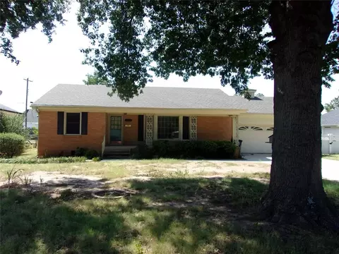 1820 N Phil Ave, Shawnee, OK 74804