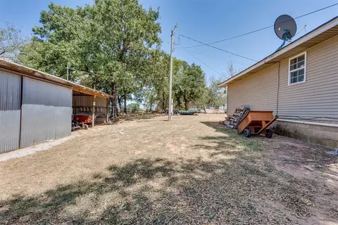 Exterior - 334486 E Highway 62, Mcloud, OK 74851 photo 1 of 3