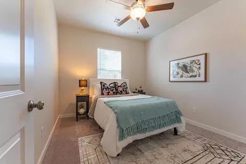 Bedroom - 1719 Elm Cir, Tuttle, OK 73089 photo 6 of 7