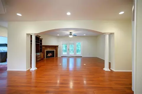 Living - 482 Raintree Rd, Broken Bow, OK 74728 photo 1 of 8