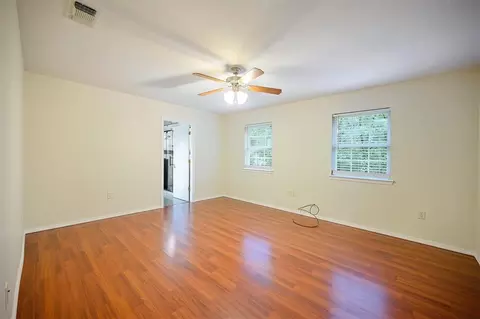 Bedroom - 482 Raintree Rd, Broken Bow, OK 74728 photo 4 of 10