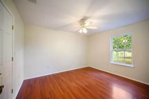 Bedroom - 482 Raintree Rd, Broken Bow, OK 74728 photo 5 of 10