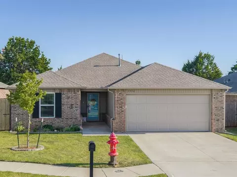1316 Dustin Dr, Edmond, OK 73003