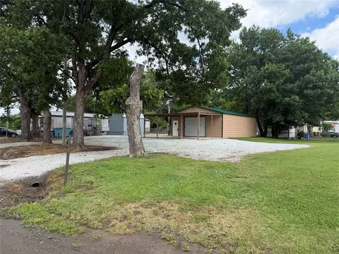 Other - 306 E Gentry Ave, Checotah, OK 74426 photo 2 of 7