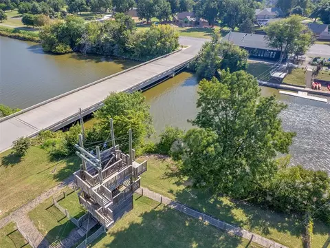 View/Area - 3713 N Bryan Ave, Bethany, OK 73008 photo 6 of 6