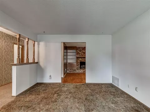 Living - 3713 N Bryan Ave, Bethany, OK 73008 photo 2 of 5