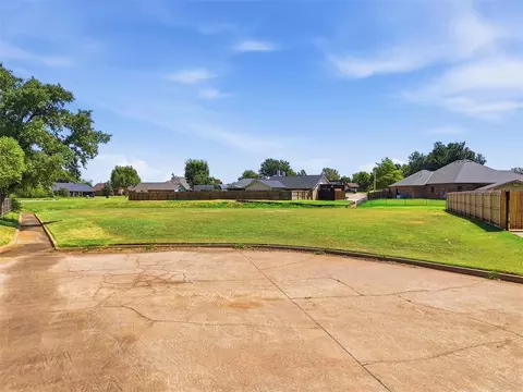 1206 W Fay Ave, Kingfisher, OK 73750