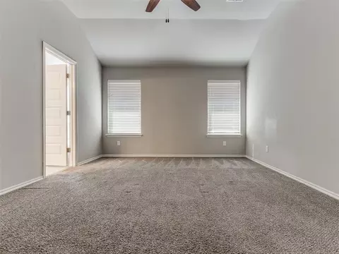 Bedroom - 2309 Fallview Dr, Edmond, OK 73034 photo 2 of 5
