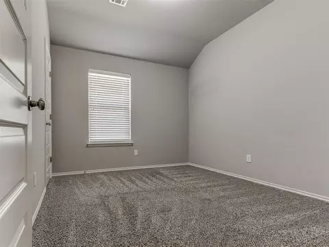 Bedroom - 2309 Fallview Dr, Edmond, OK 73034 photo 3 of 5