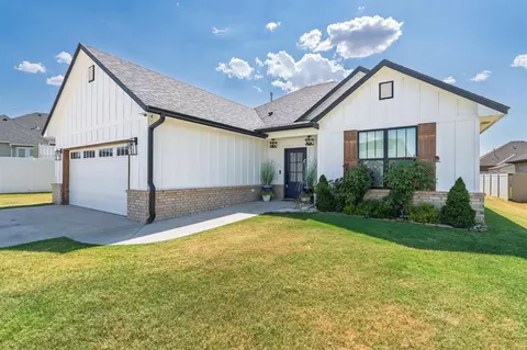 2688 Somerset Dr, Shawnee, OK 74804