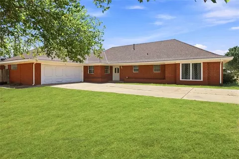 120 Gaynelle Ln, Hobart, OK 73651