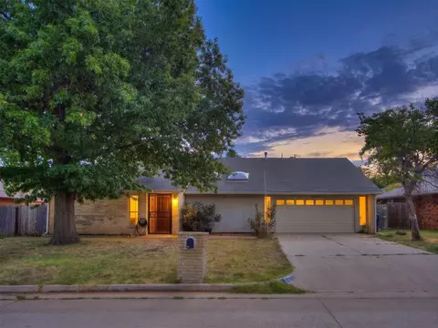10204 Glendover Ave, Oklahoma City, OK 73162