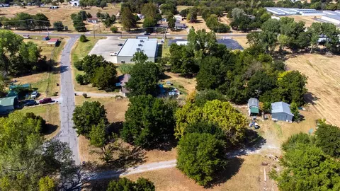 View/Area - 12812 Decker Dr, Jones, OK 73049 photo 9 of 13