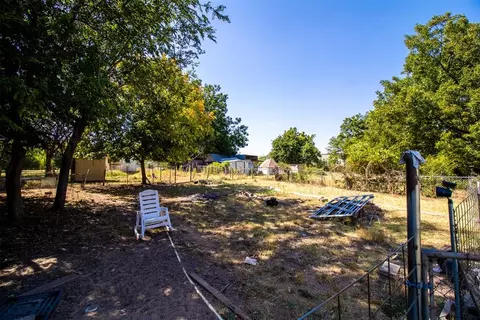 Exterior - 12812 Decker Dr, Jones, OK 73049 photo 3 of 11