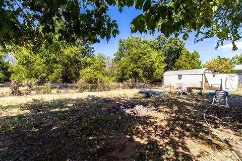 Exterior - 12812 Decker Dr, Jones, OK 73049 photo 5 of 11