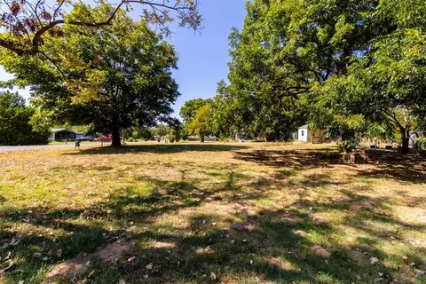 Exterior - 12812 Decker Dr, Jones, OK 73049 photo 7 of 11