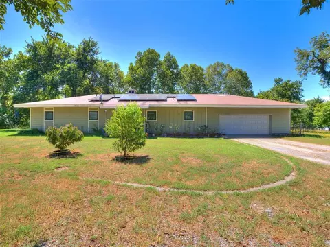 82 Buck Creek Trl, Bartlesville, OK 74003