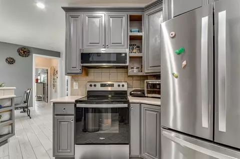 Kitchen - 1601 Laurel Pl, Edmond, OK 73003 photo 5 of 5