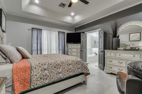 Bedroom - 1601 Laurel Pl, Edmond, OK 73003 photo 6 of 7