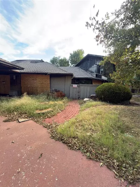 6219 Riviera Dr, Oklahoma City, OK 73112