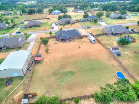 View/Area - 4260 Sundance Ln, Newalla, OK 74857 photo 5 of 6