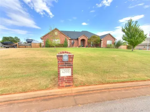 Exterior - 4260 Sundance Ln, Newalla, OK 74857 photo 2 of 8