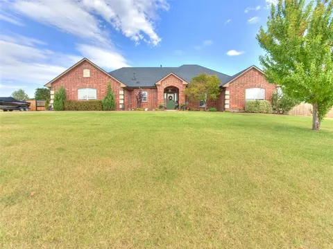 Exterior - 4260 Sundance Ln, Newalla, OK 74857 photo 1 of 8