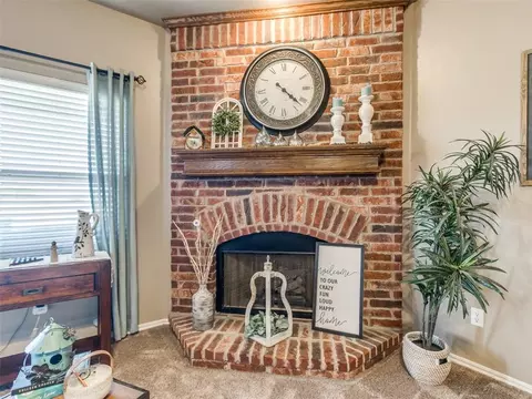 Living - 4260 Sundance Ln, Newalla, OK 74857 photo 3 of 3