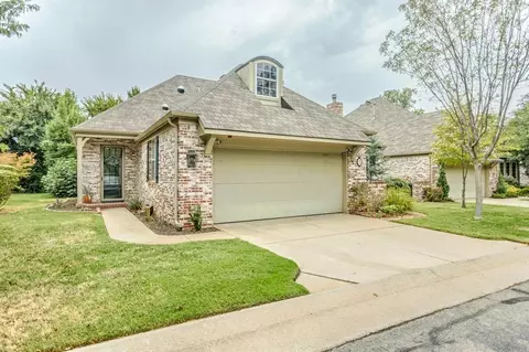 11300 Quail Creek Rd #5, Oklahoma City, OK 73120
